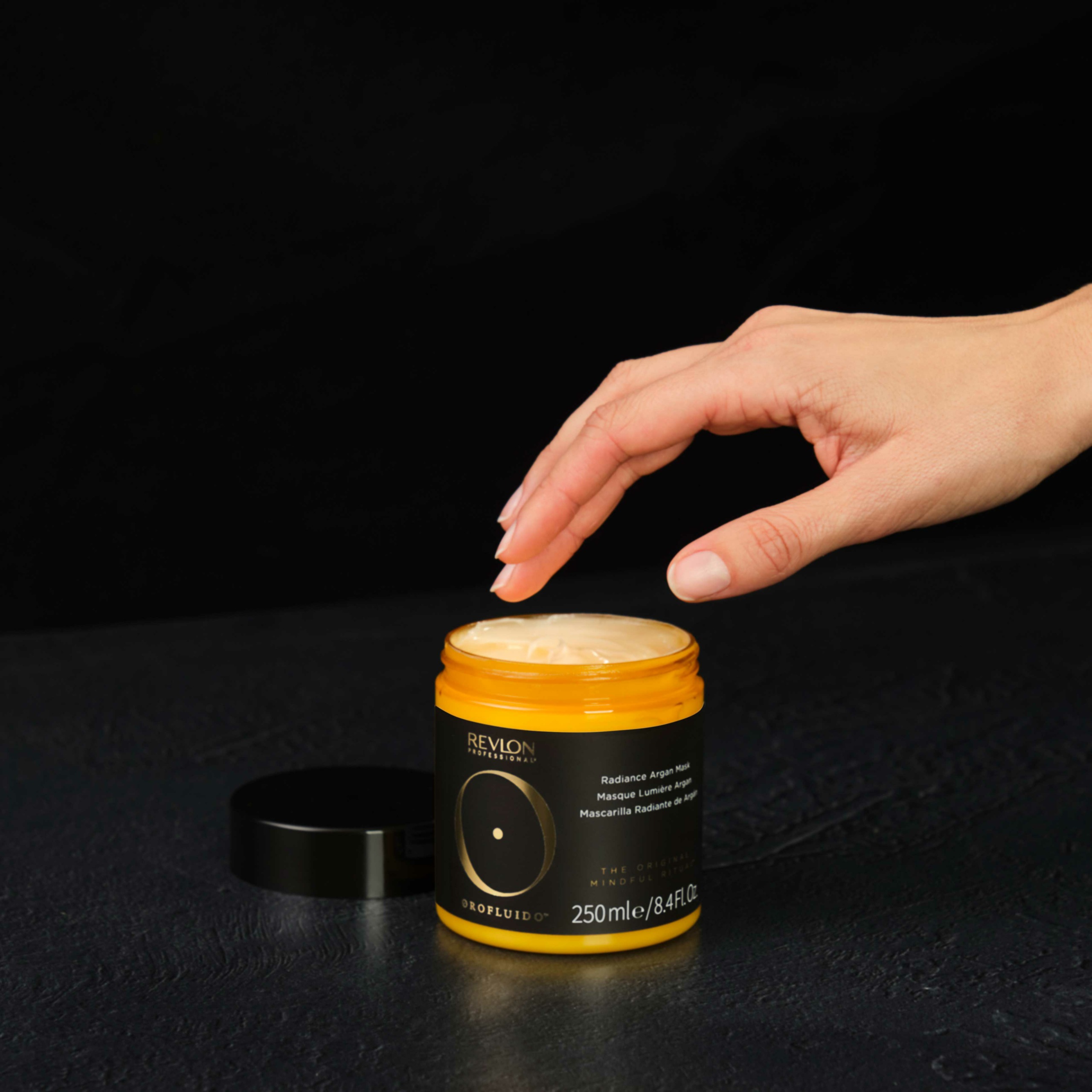 Oro Fluido Mask Texture Hands Oro Fluido Mask Texture Hands