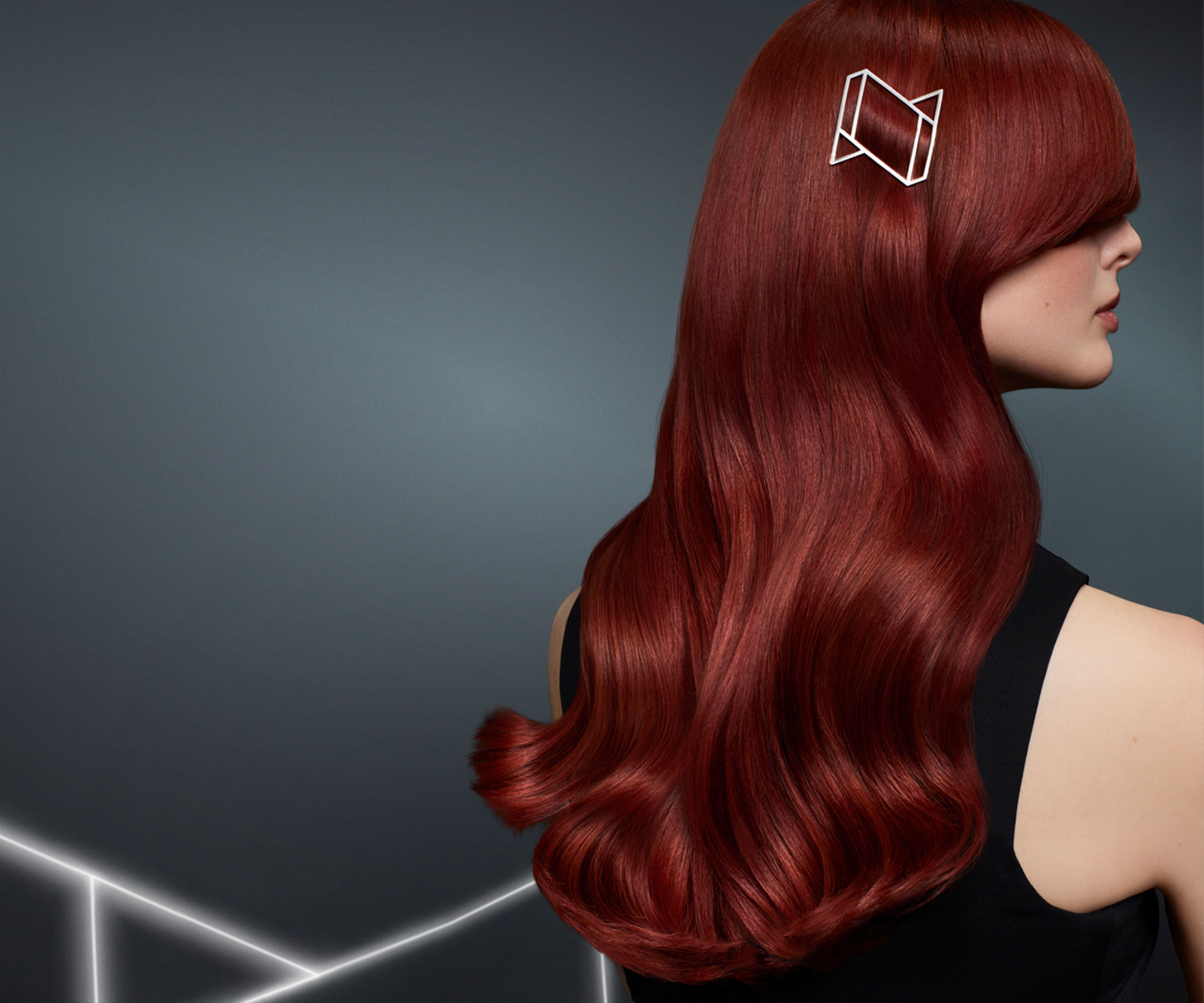 Revlonissimo Colorsmetique Red Model Revlonissimo Colorsmetique Red Model